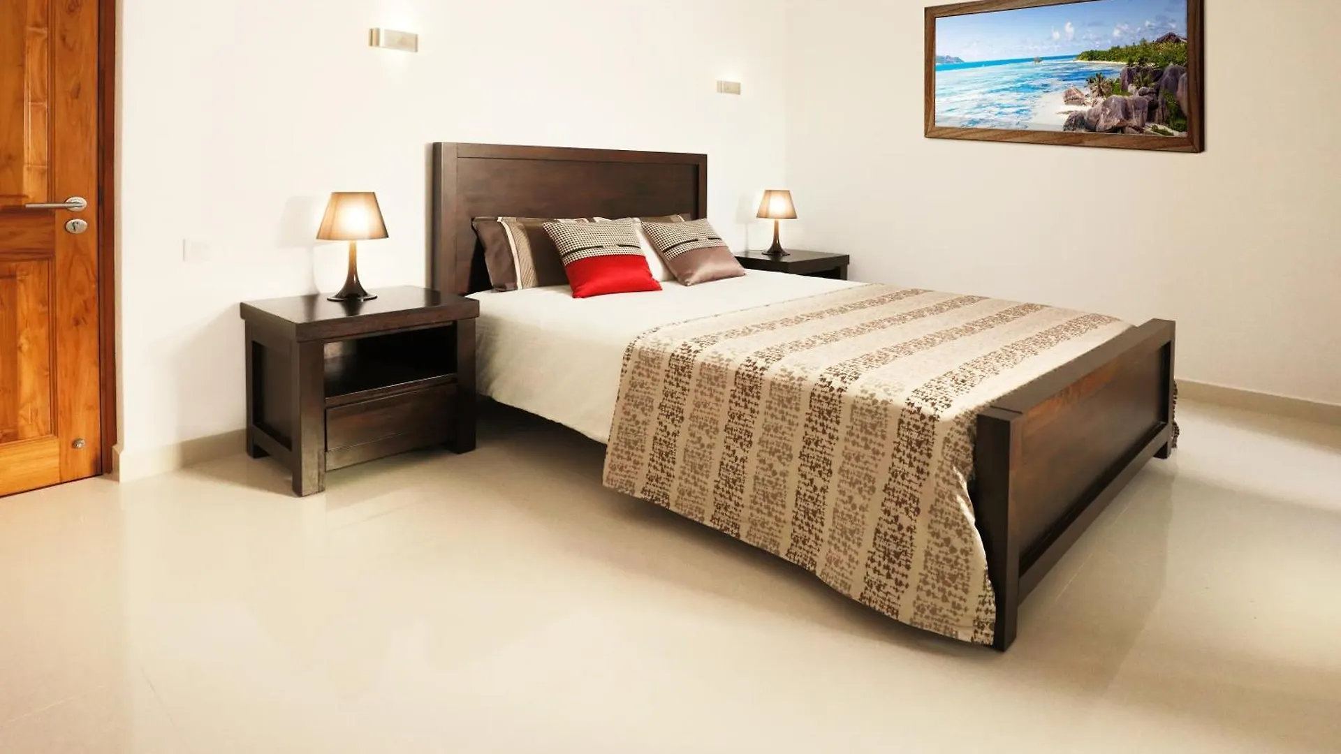 Apartamento Chic 4Br Villa With Private Pool By Cliffhanger Villas Misere Seicheles