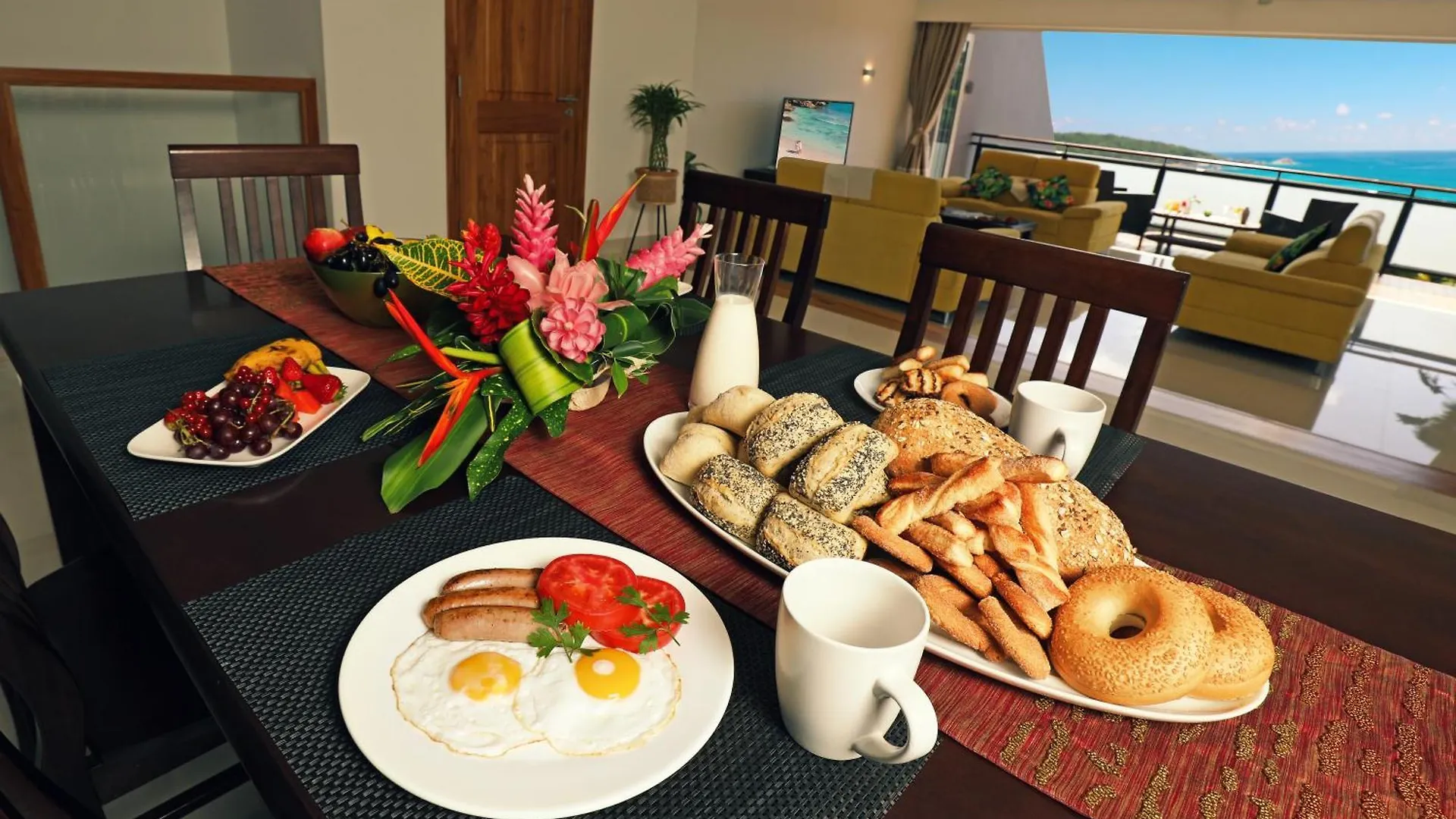 Chic 4Br Villa With Private Pool By Cliffhanger Villas Misere