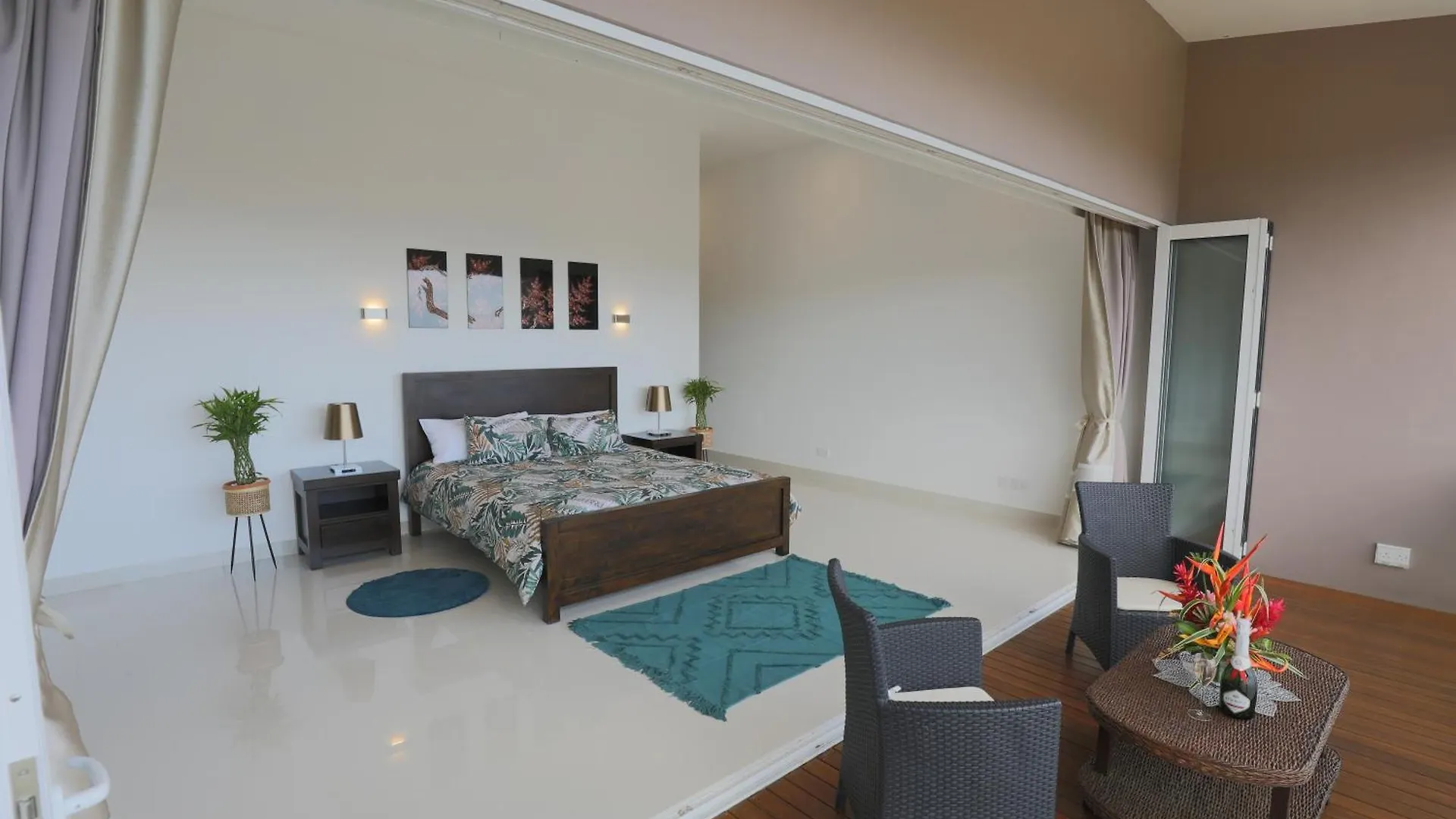 Chic 4Br Villa With Private Pool By Cliffhanger Villas Misere Seicheles