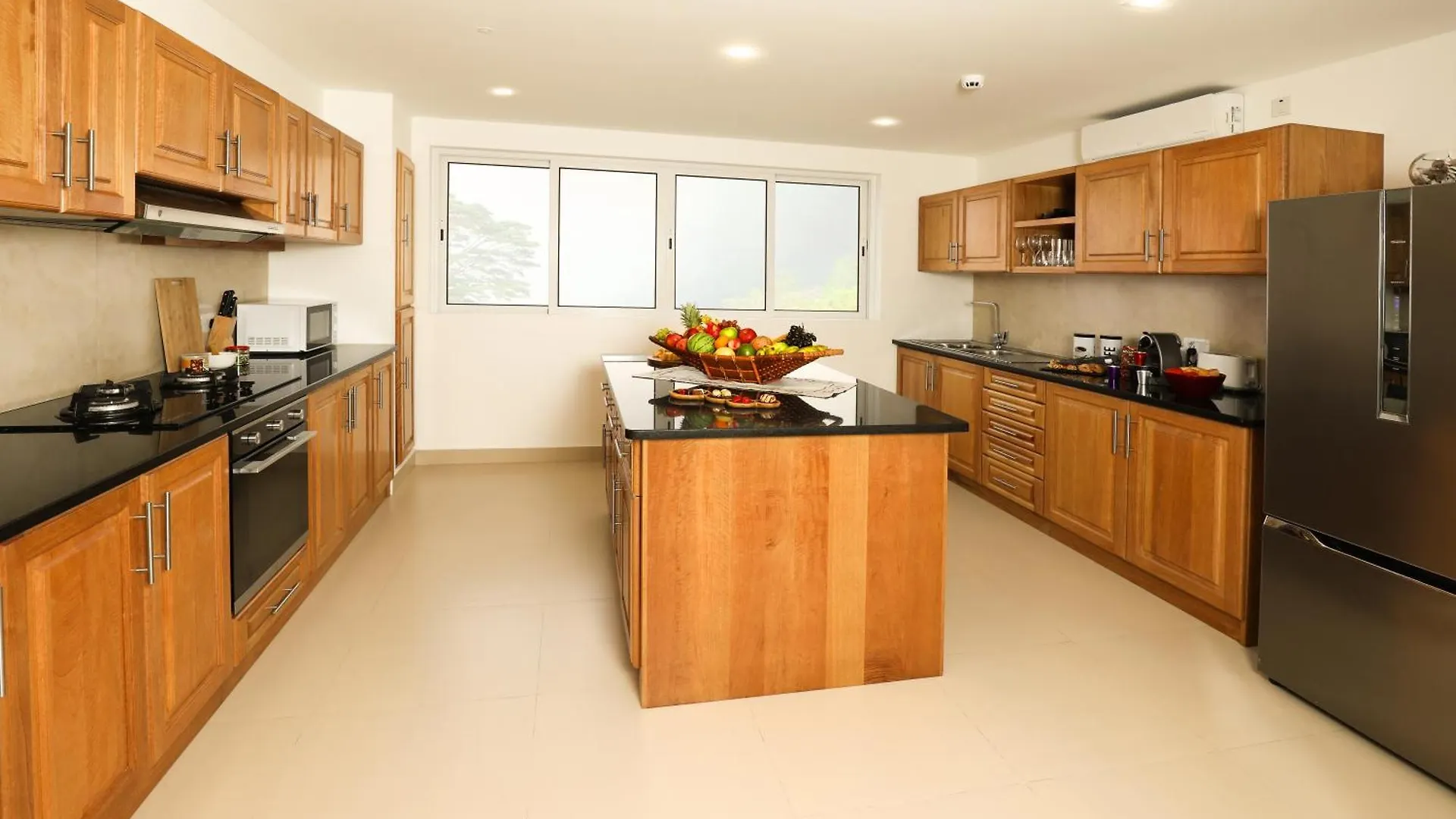Διαμέρισμα Chic 4Br Villa With Private Pool By Cliffhanger Villas Misere